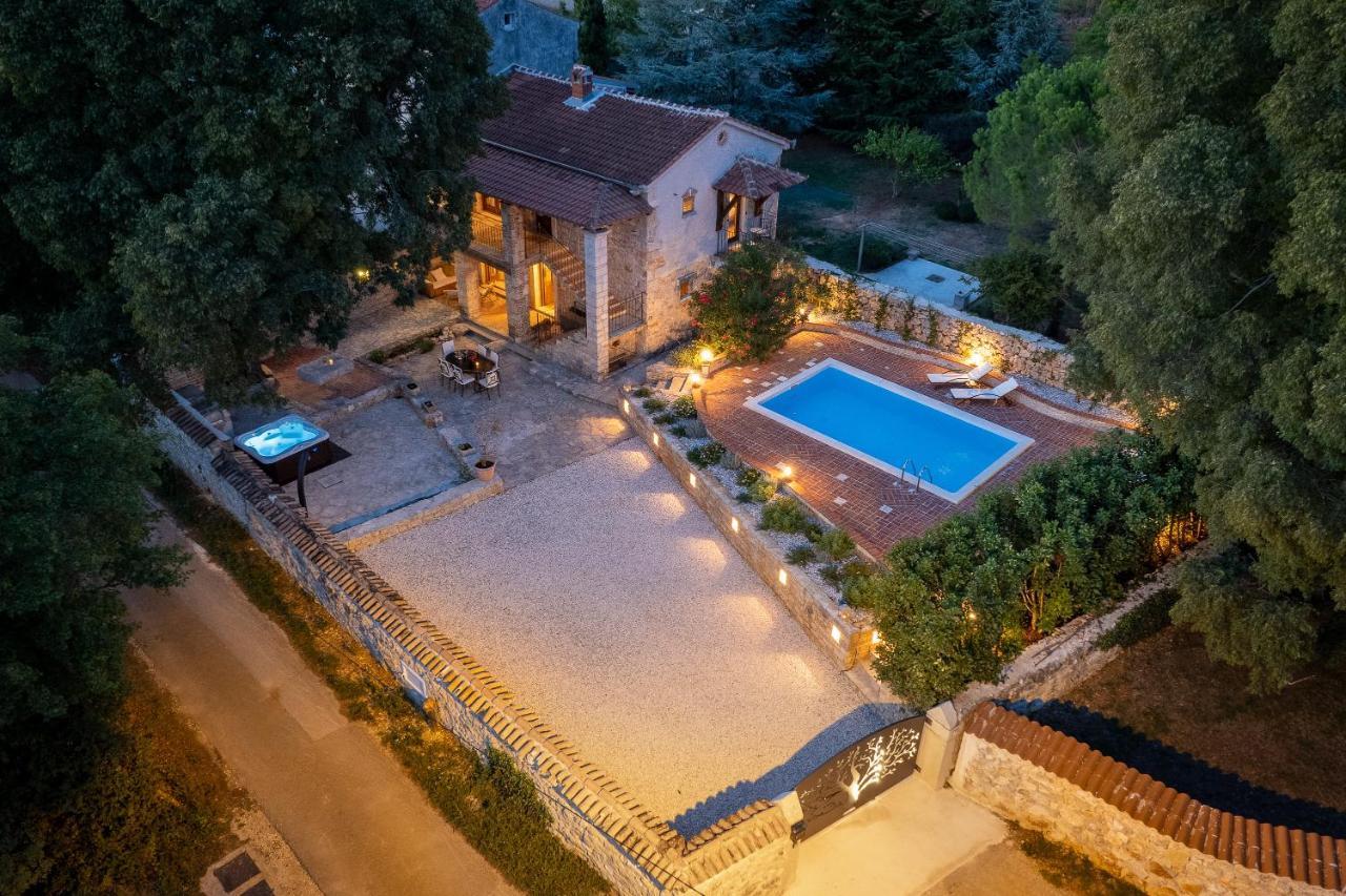Villa Arboretum